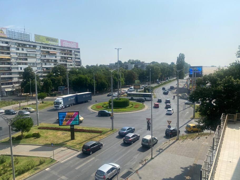 Cozy-1Bd Flat Lejlighed Plovdiv Eksteriør billede